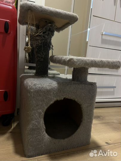 Домик для кошки с когтеточкой бу