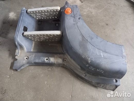 Корпус подножки MAN верхний правый