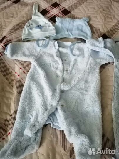 Комплект детских вещей