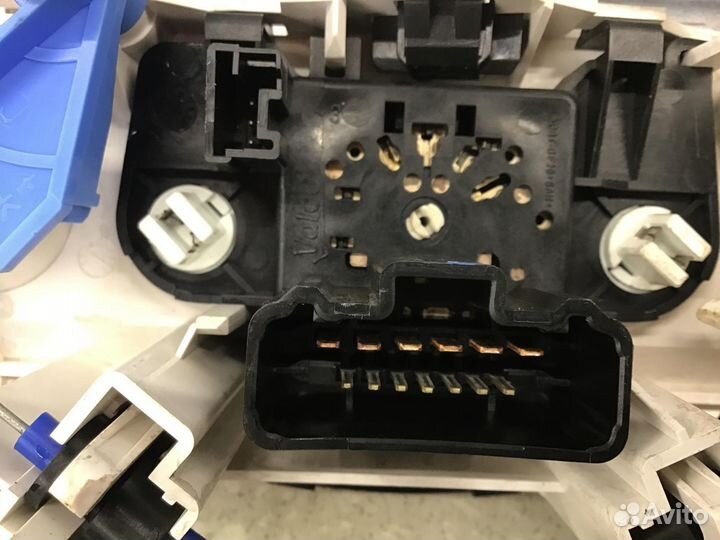 Блок управления климатической установкой Renault L