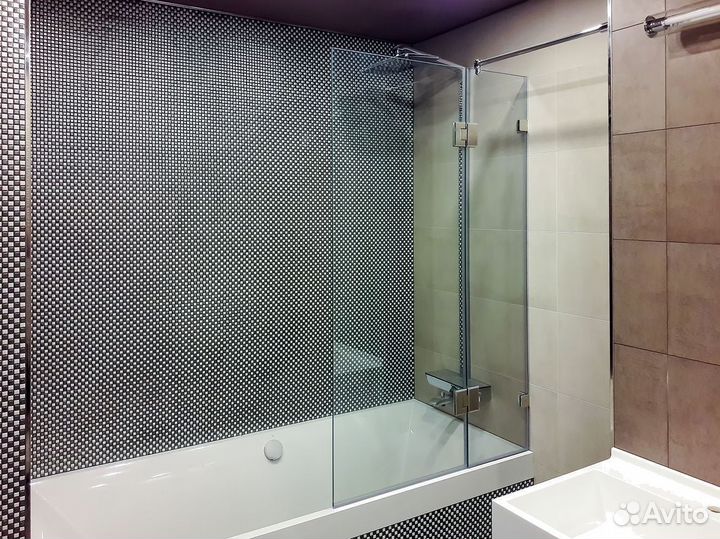 Душевая кабина из стекла