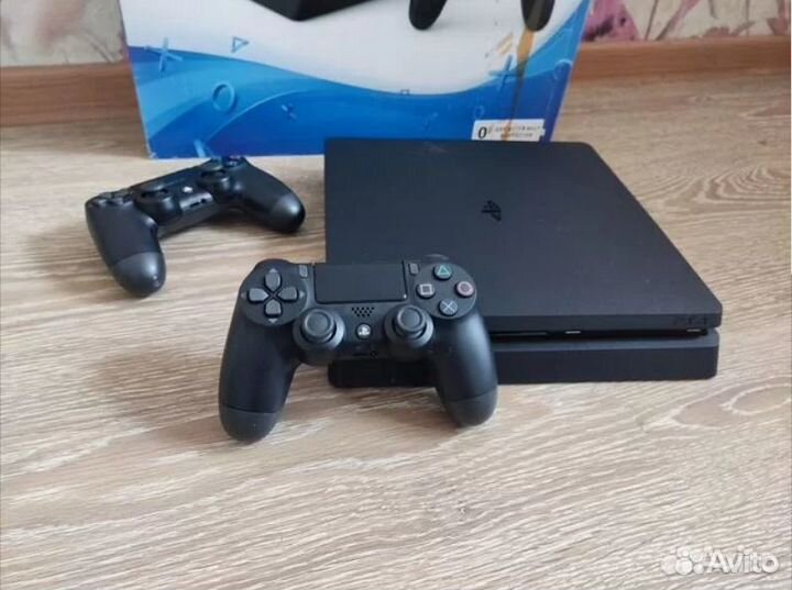 PS4 Slim 1Tb+2 джоя+много игр