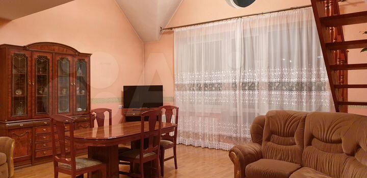 3-к. квартира, 107,8 м², 4/4 эт.