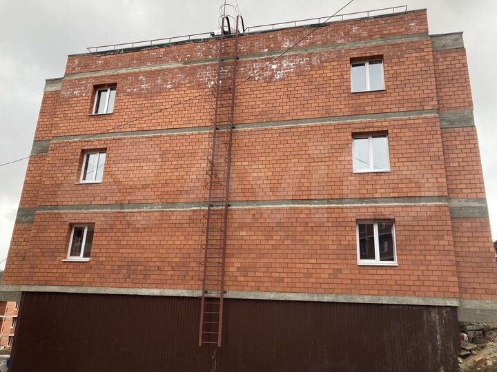 2-к. квартира, 42 м², 2/3 эт.