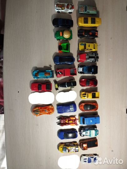 Модельки 1:64