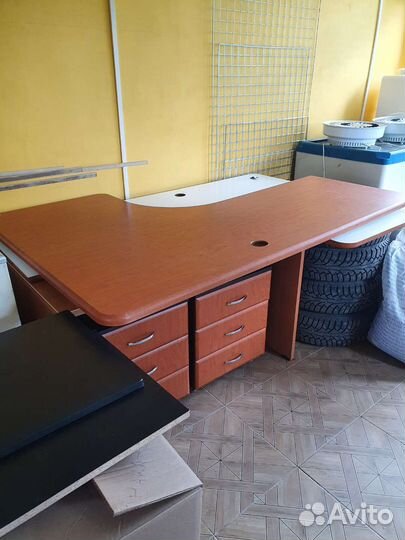 Офисная мебель б/у