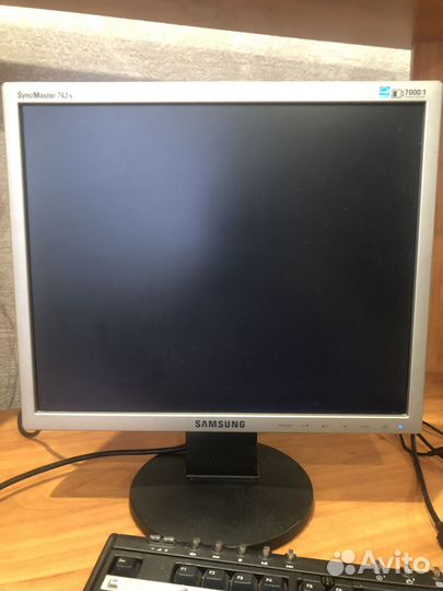 Монитор samsung 743N