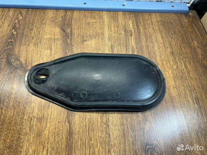Накладка двери задняя левая Skoda Rapid лифтбек