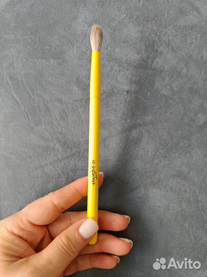 Кисть для макияжа ne blednaya