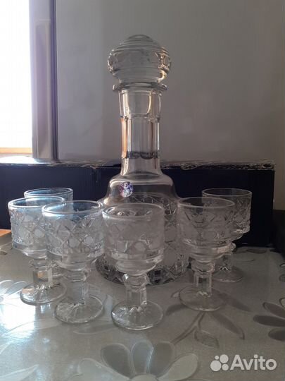 Штоф и 6 рюмок,новые, хрусталь, ручная работа