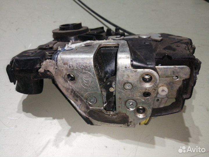 Замок двери Toyota Camry XV40