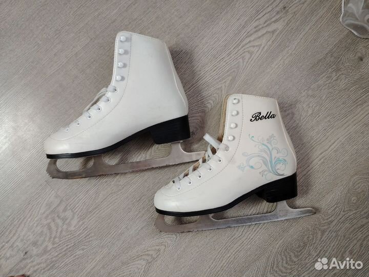 Женские коньки 39