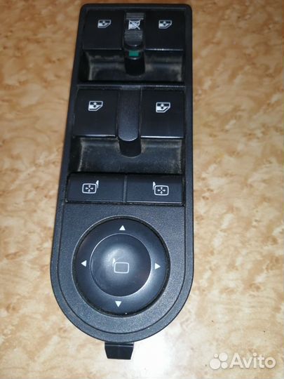 Блок управления стеклоподъемниками опель Астра аш