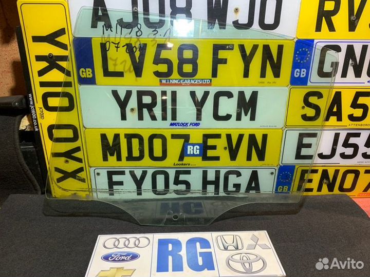 Стекло двери задней левое Skoda Octavia 2 (A5)