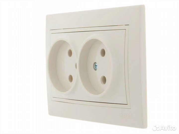 Двойная кремовая розетка Lezard mira