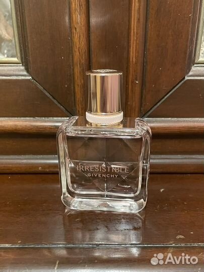 Туалетная вода Givenchy Irresistible, 35 мл