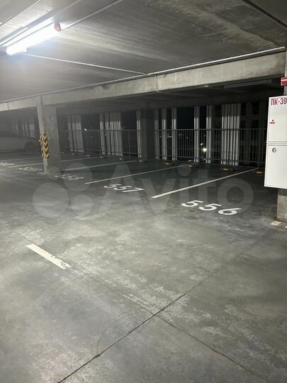 Машиноместо, 14 м²