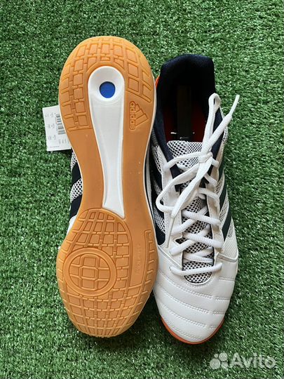 Футзалки Adidas