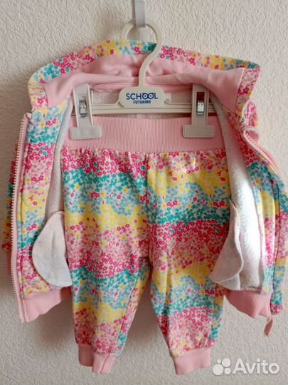 Костюм на девочку трикотажный 9-12 мес