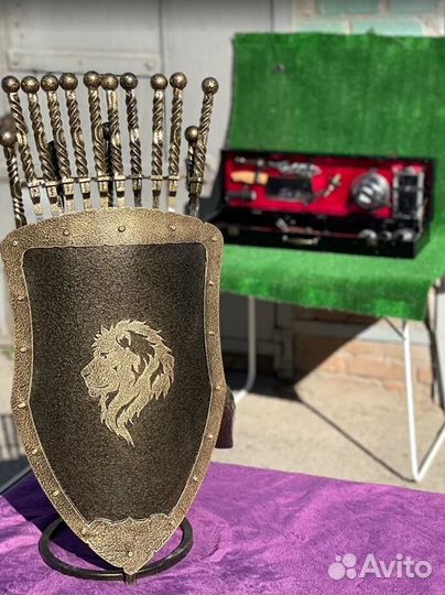 Подставка под шампуры Щит