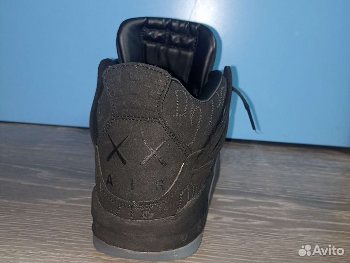 Nike Air jordan 4 retro kaws