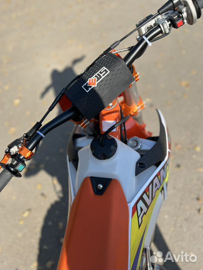 Мотоцикл эндуро mx 300
