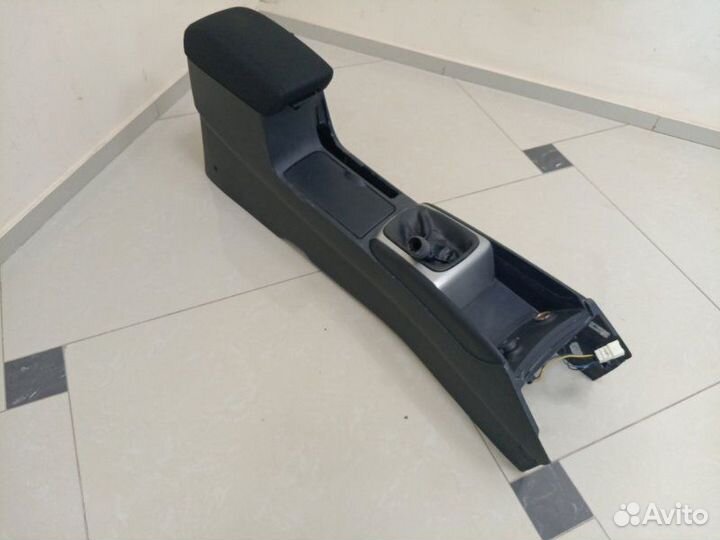 Подлокотник Hyundai Elantra HD G4FC 2010