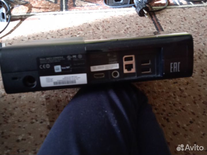 Xbox 360 e 250 gb freeboot