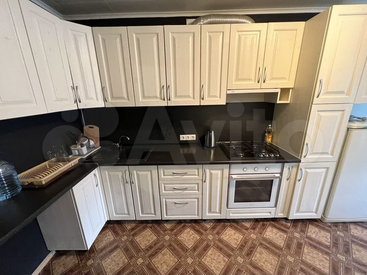 1-к. квартира, 42 м², 4/10 эт.