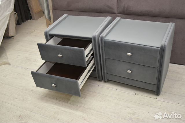 Тумба прикроватная