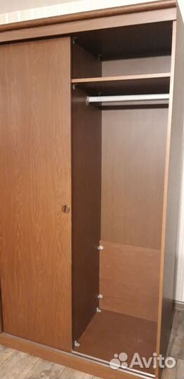 Шкаф-купе для одежды и вещей