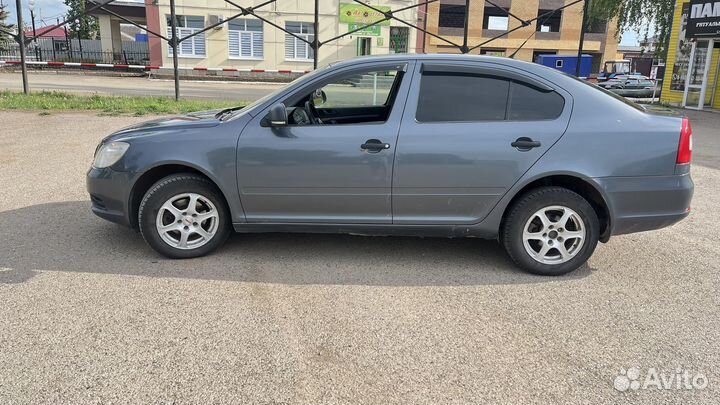 Skoda Octavia 1.4 МТ, 2010, 324 000 км