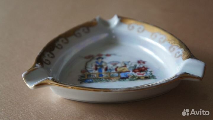 Фарфоровая пепельница Oscar Schlegelmilch