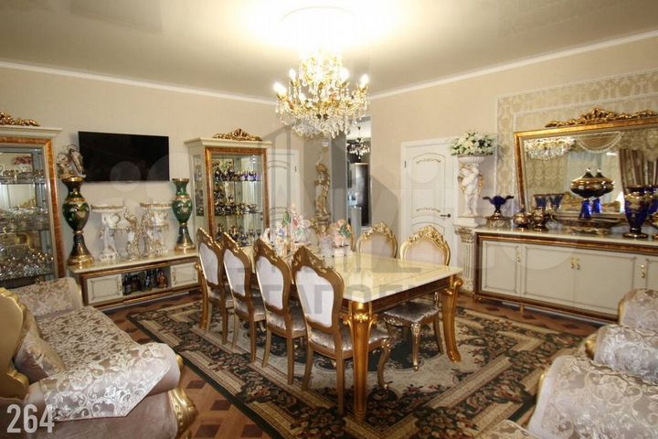 4-к. квартира, 116 м², 2/5 эт.