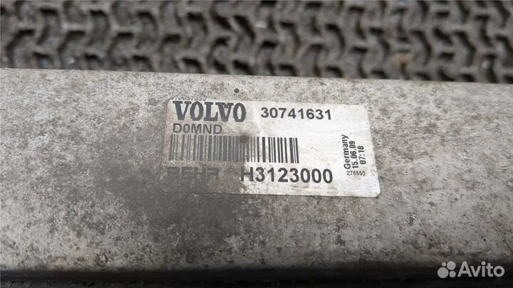 Радиатор интеркулера Volvo V50, 2009