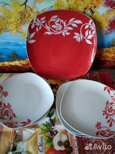 Набор салатников и тарелок