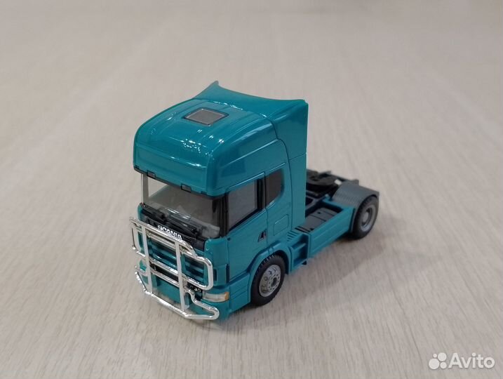 32) Тягач Scania 144