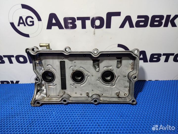 Крышка клапанов Nissan Cefiro