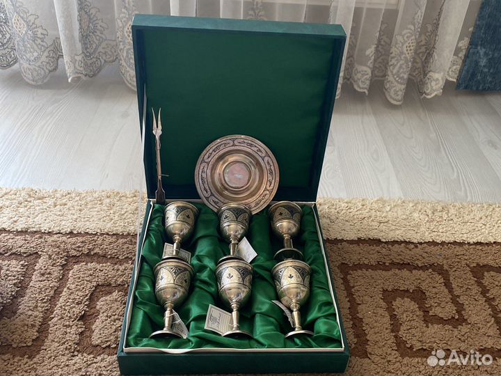 Серебряный набор рюмок и блюдце 875 проба