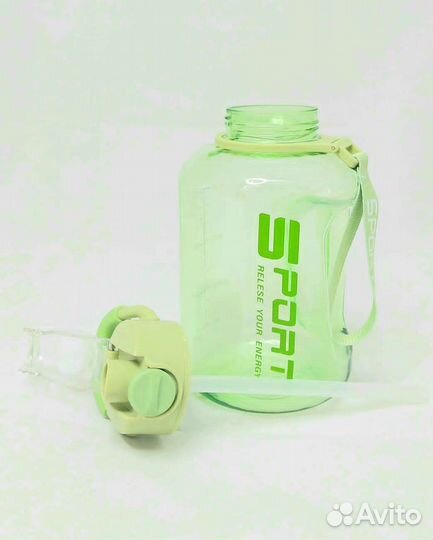 Спортивная бутылка 1,7л.для фитнеса зелёная