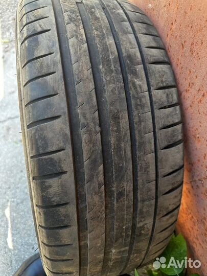 Michelin Pilot Sport 4 215/55 R17 98Y