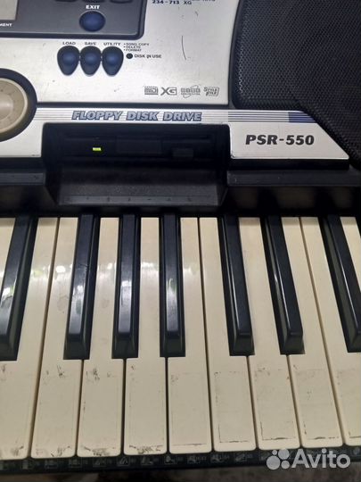 Синтезатор yamaha psr 550