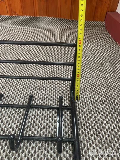 Вешалка настенная металлическая