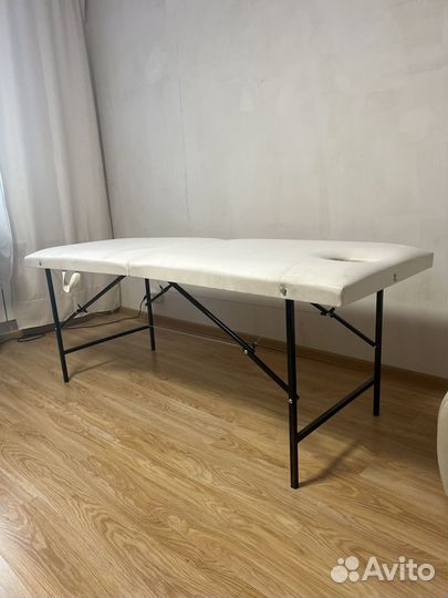 Массажный стол