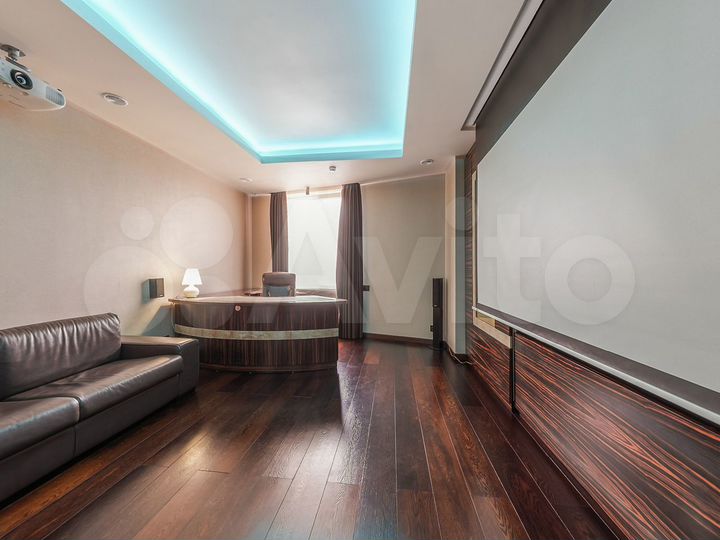 3-к. квартира, 250 м², 13/13 эт.