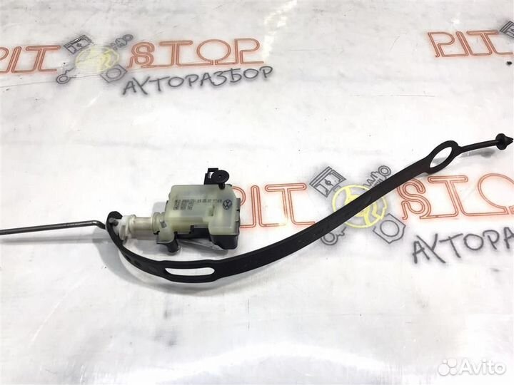 Замок лючка бензобака Porsche Cayenne 9PA (957) 2