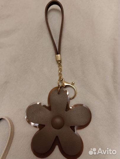 Брелок на сумку