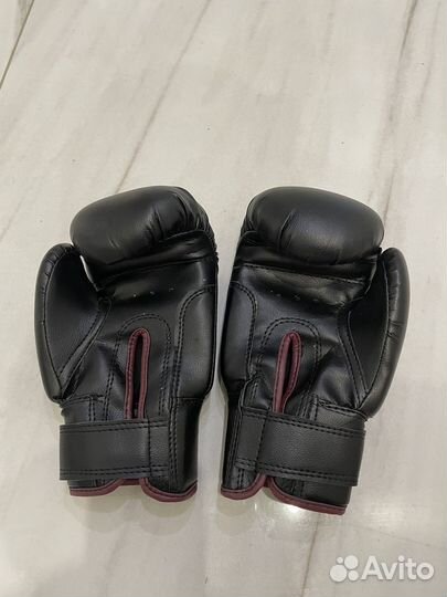 Боксерские перчатки 12 oz