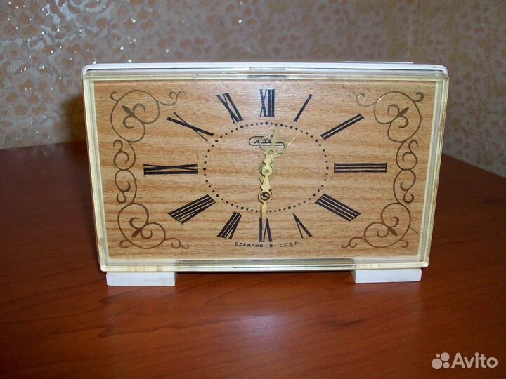 Часы будильник настольные Слава СССР Винтаж