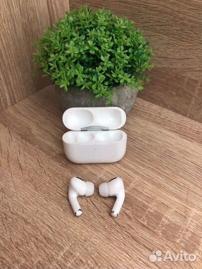 М Наушники AirPods Pro